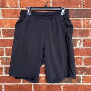 Lululemon Mens Medium Black 11" Shorts